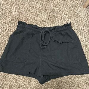 Universal Thread Black Cargo Shorts